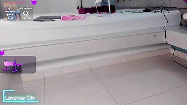 Luna Raay online show from 03/20/26, 06:24