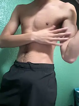 Snapshot of Delicious_Papi chatting on 06/17/26, 05:47 Delicious Papi online show from 06/17/26, 05:47