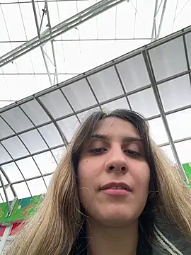 sarah honey   online show from 04/17/26, 03:15