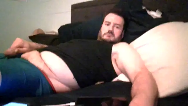 jayjj1983 online show from 10/28/25, 08:40