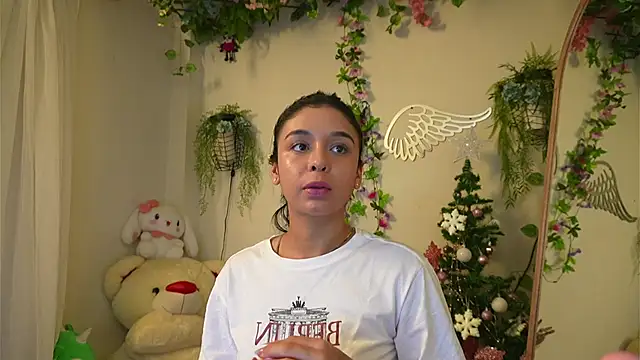 ISA NIXON online show from 12/21/25, 11:01