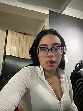 Kloe Novoa online show from 01/17/26, 01:27