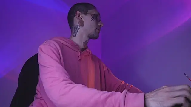 TokyoHatsumoto online show from 11/19/25, 12:10