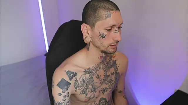 TokyoHatsumoto online show from 02/12/26, 10:16