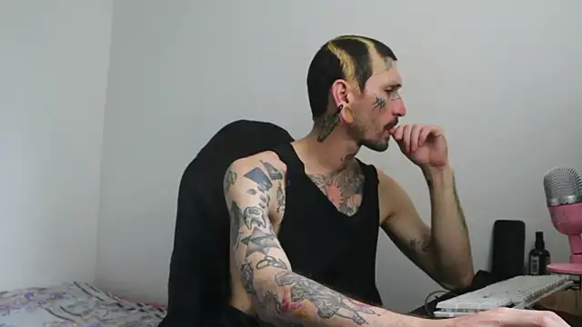 TokyoHatsumoto online show from 03/14/26, 08:25