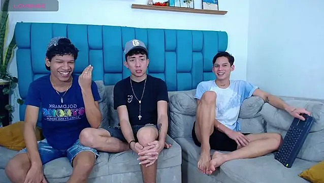 Hot Boys Latinos X online show from 03/28/26, 04:06