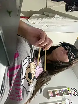 crazzyanne online show from 12/18/25, 05:24