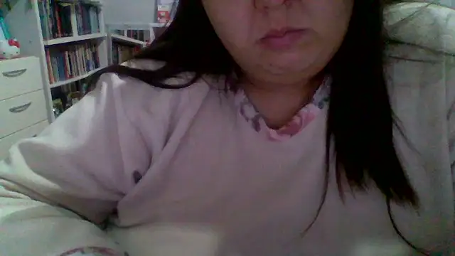 Snapshot of crazzyanne chatting on 05/19/26, 02:40 crazzyanne online show from 05/19/26, 02:40