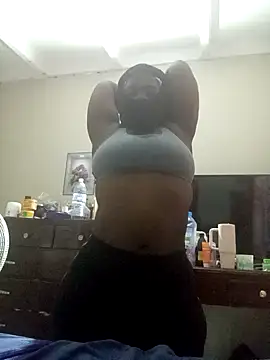 kitty henni online show from 10/24/25, 07:16