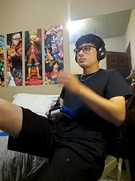 Ais B10 online show from 10/28/25, 03:43