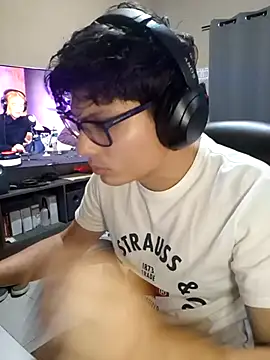 Ais B10 online show from 11/20/25, 03:28