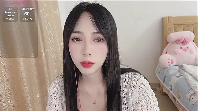 Snapshot of by-Hannah chatting on 11/03/25, 01:56 by-Hannah online show from 11/03/25, 01:56