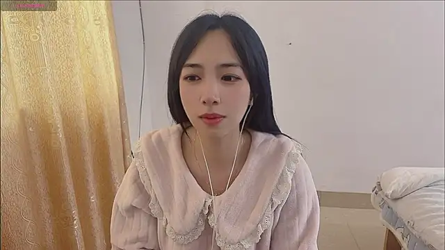 by-Hannah online show from 11/13/25, 02:10