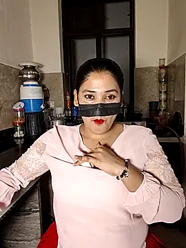 Heena-143 online show from 04/23/26, 05:04