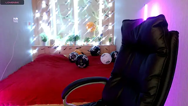 Sweet-n-Strong online show from 11/13/25, 07:51