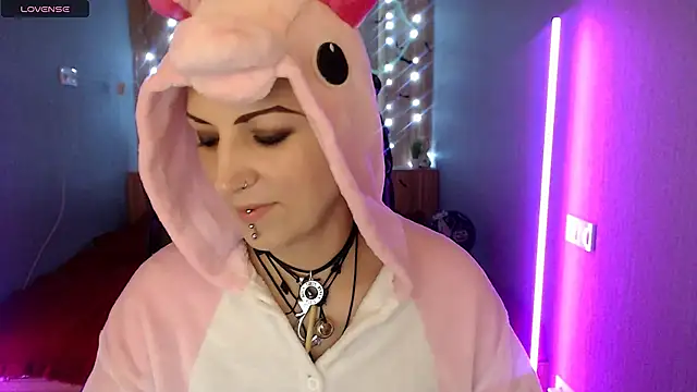 Sweet-n-Strong online show from 11/17/25, 12:55