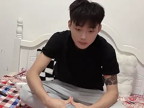 weiwei2563 online show from 10/24/25, 01:18
