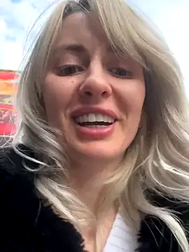 blondegirlx online show from 11/08/25, 12:49