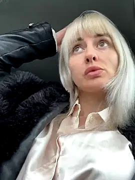 blondegirlx online show from 11/28/25, 12:08