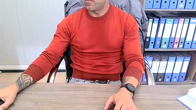 Evasionee online show from 10/31/25, 10:38