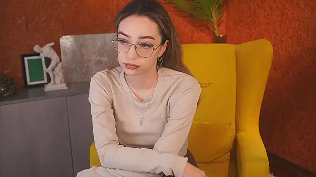 DeiraCharson online show from 10/29/25, 04:04