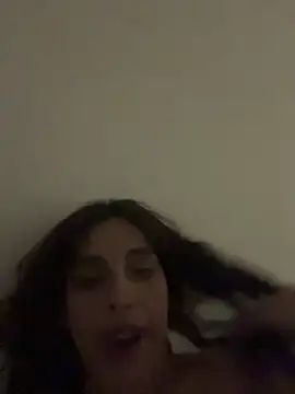 Snapshot of gigi333regi chatting on 02/16/26, 05:25 gigi333regi online show from 02/16/26, 05:25