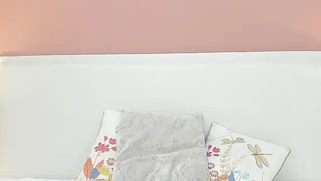  Laylaa online show from 10/27/25, 12:09