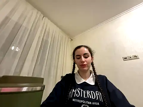 Snapshot of _my_Khaleesi_ chatting on 11/04/25, 04:39 my Khaleesi online show from 11/04/25, 04:39