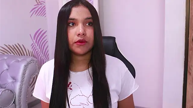 Isabelle Lane online show from 03/06/26, 12:45