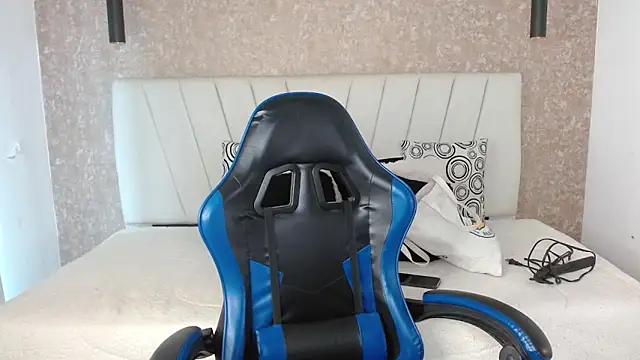 AliceSmity  online show from 04/12/26, 12:10