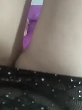 Snapshot of Onlylara chatting on 10/24/25, 06:26 Onlylara online show from 10/24/25, 06:26