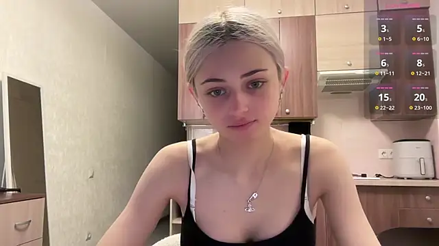 Snapshot of AidaGloshen chatting on 07/10/26, 03:14 AidaGloshen online show from 07/10/26, 03:14