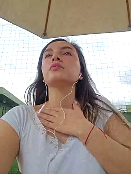 sophie-06 online show from 11/28/25, 05:59