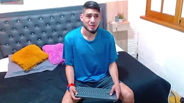 Snapshot of Tribilin_ht chatting on 01/10/26, 07:37 Tribilin ht online show from 01/10/26, 07:37