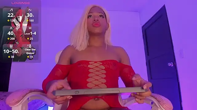 Snapshot of cherxyl_royal chatting on 02/05/26, 01:49 cherxyl royal online show from 02/05/26, 01:49