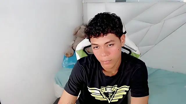 Guss 244 online show from 10/25/25, 06:24