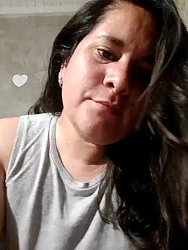 Clara Arg online show from 11/29/25, 02:58