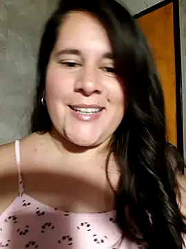 Clara Arg online show from 01/12/26, 02:06