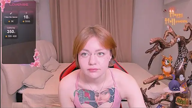 Stasy Woow online show from 10/25/25, 01:29