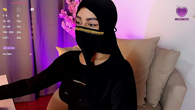 shaima   online show from 11/22/25, 07:57