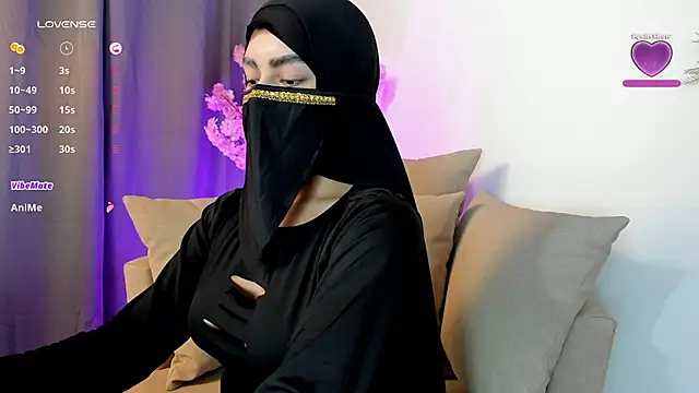 shaima   online show from 12/02/25, 09:21