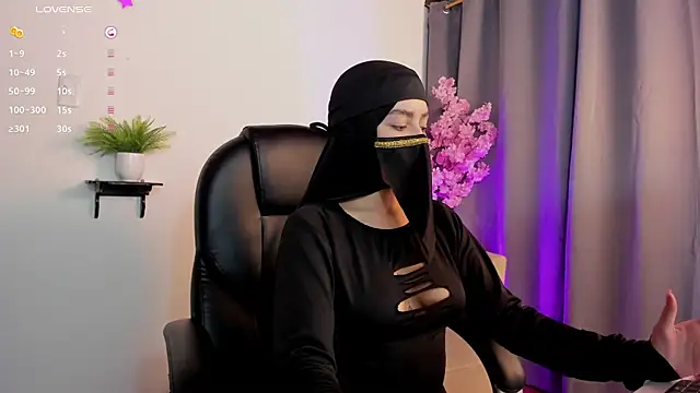 shaima   online show from 03/30/26, 09:49