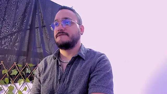 MarkWolfe1 online show from 10/27/25, 07:18