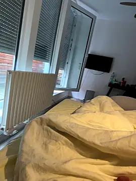 Snapshot of denizxcum chatting on 10/25/25, 02:35 denizxcum online show from 10/25/25, 02:35