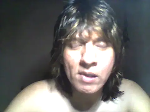 Snapshot of Robbie_78 chatting on 05/08/26, 02:39 Robbie 78 online show from 05/08/26, 02:39