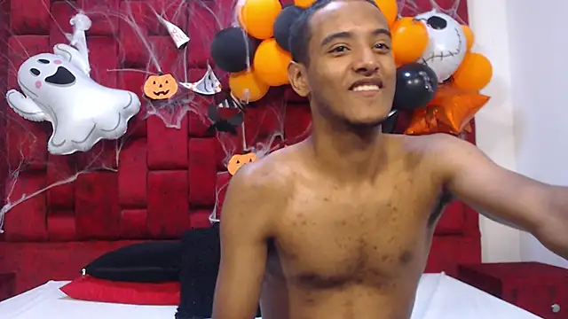 Tommy 22CM online show from 10/29/25, 11:56