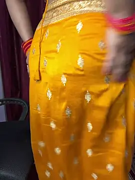 Snapshot of Ritika_janu chatting on 12/20/25, 10:06 Ritika janu online show from 12/20/25, 10:06