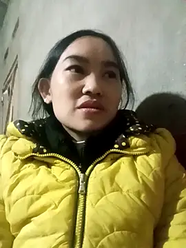 Snapshot of lemon-0 chatting on 10/25/25, 10:12 lemon-0 online show from 10/25/25, 10:12