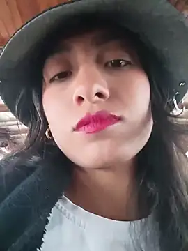 YeseniaRodriguez3 online show from 03/20/26, 12:54