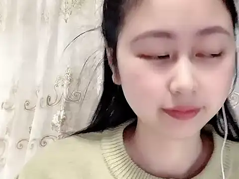 nuannuan35593 online show from 12/04/25, 12:36